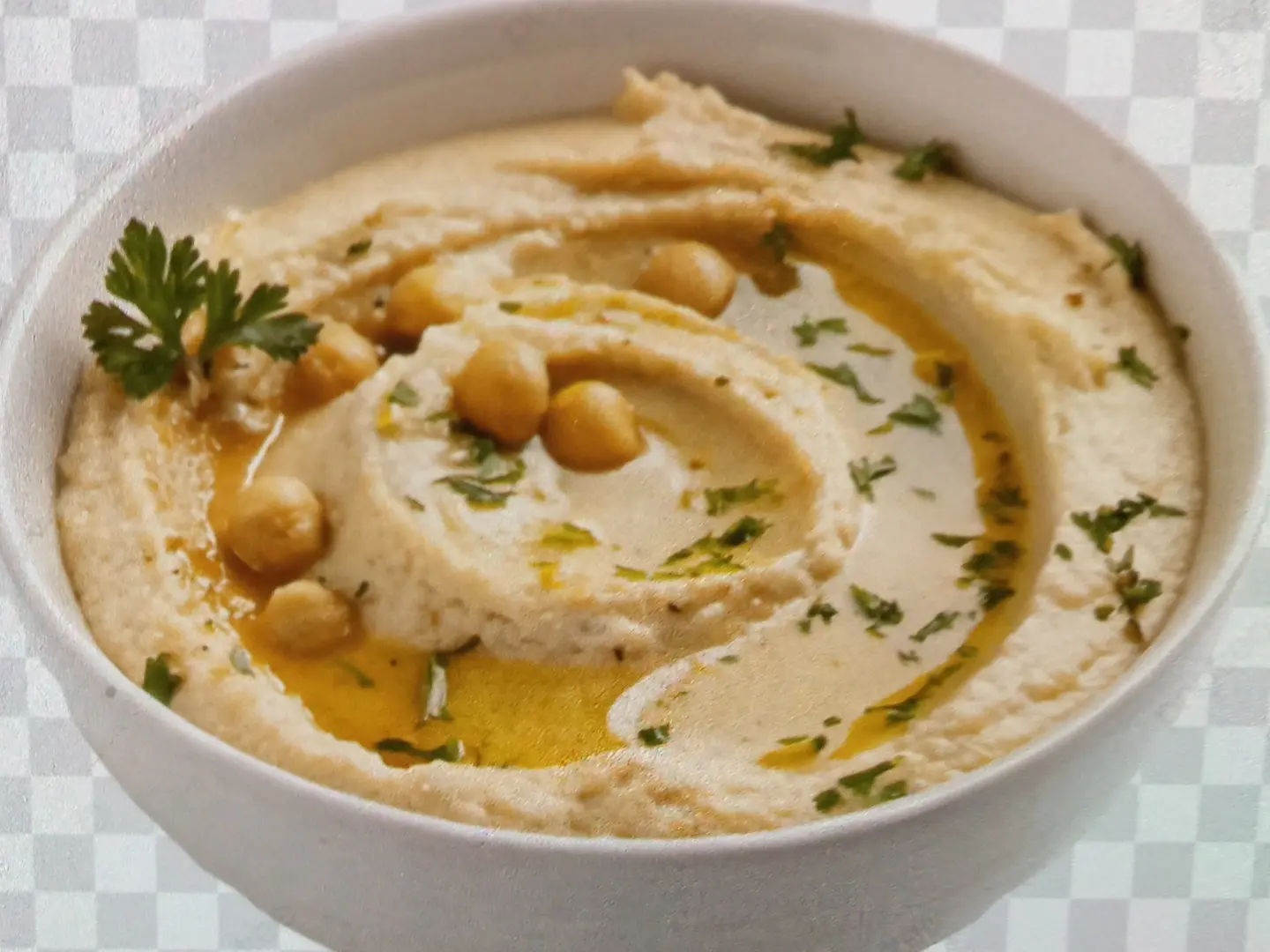 طبق حمص كبير