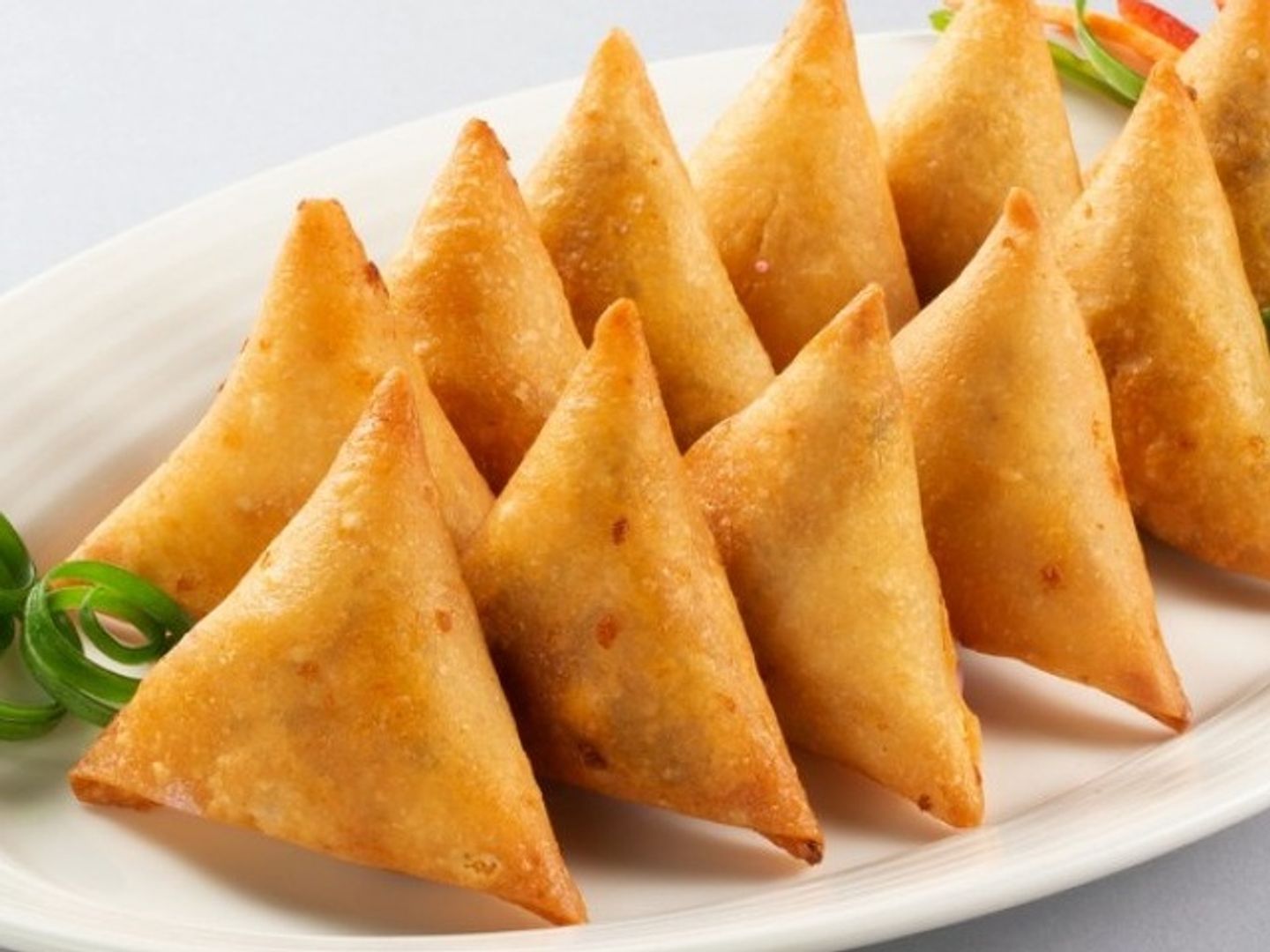 سمبوسه مشكل وسط
