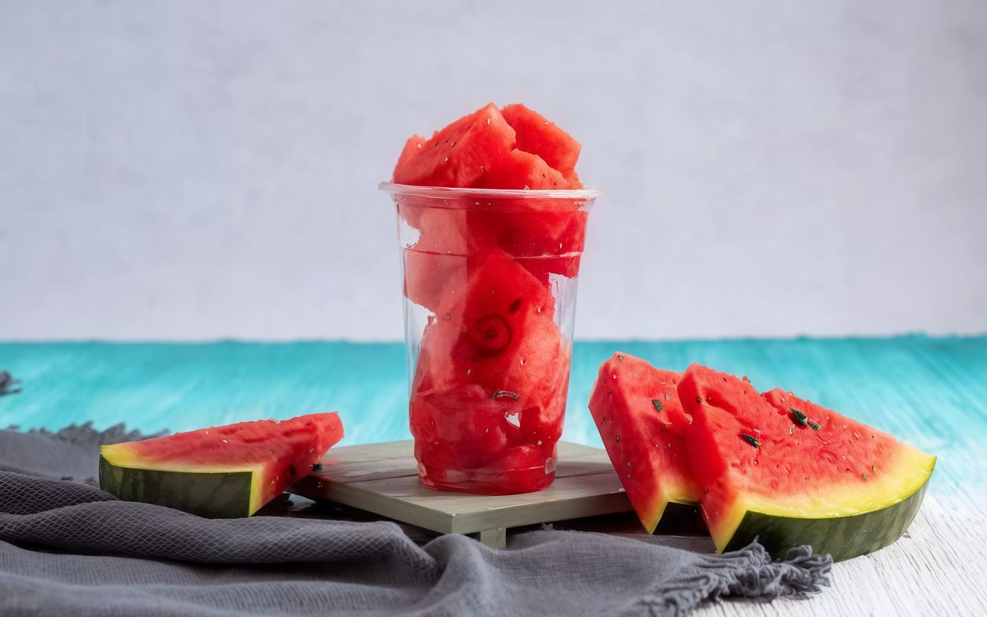 قطع بطيخ - كوب