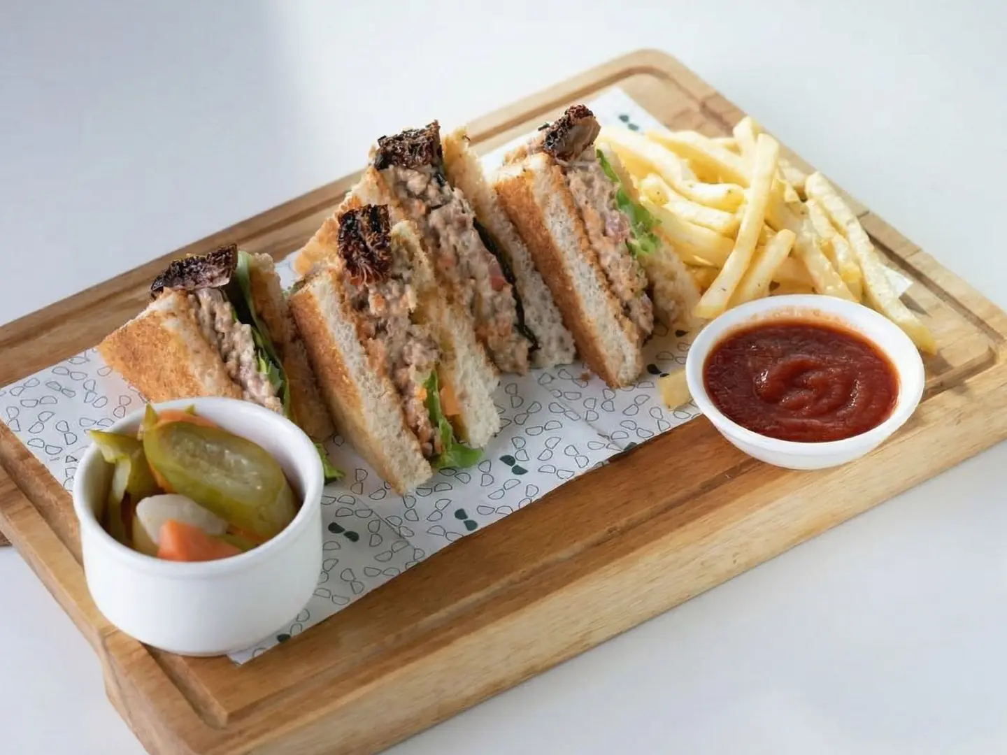 ساندويش دجاج كلوب