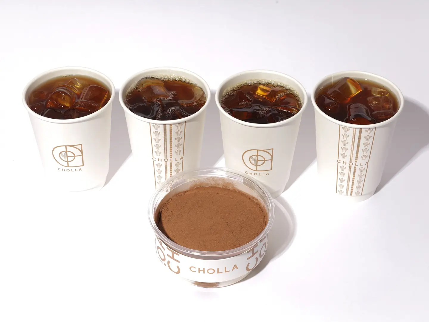 ٤ قهوة اليوم بارد او حار مع تراميسو