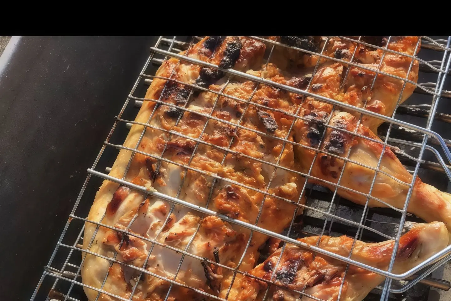 نص دجاج على الفحم