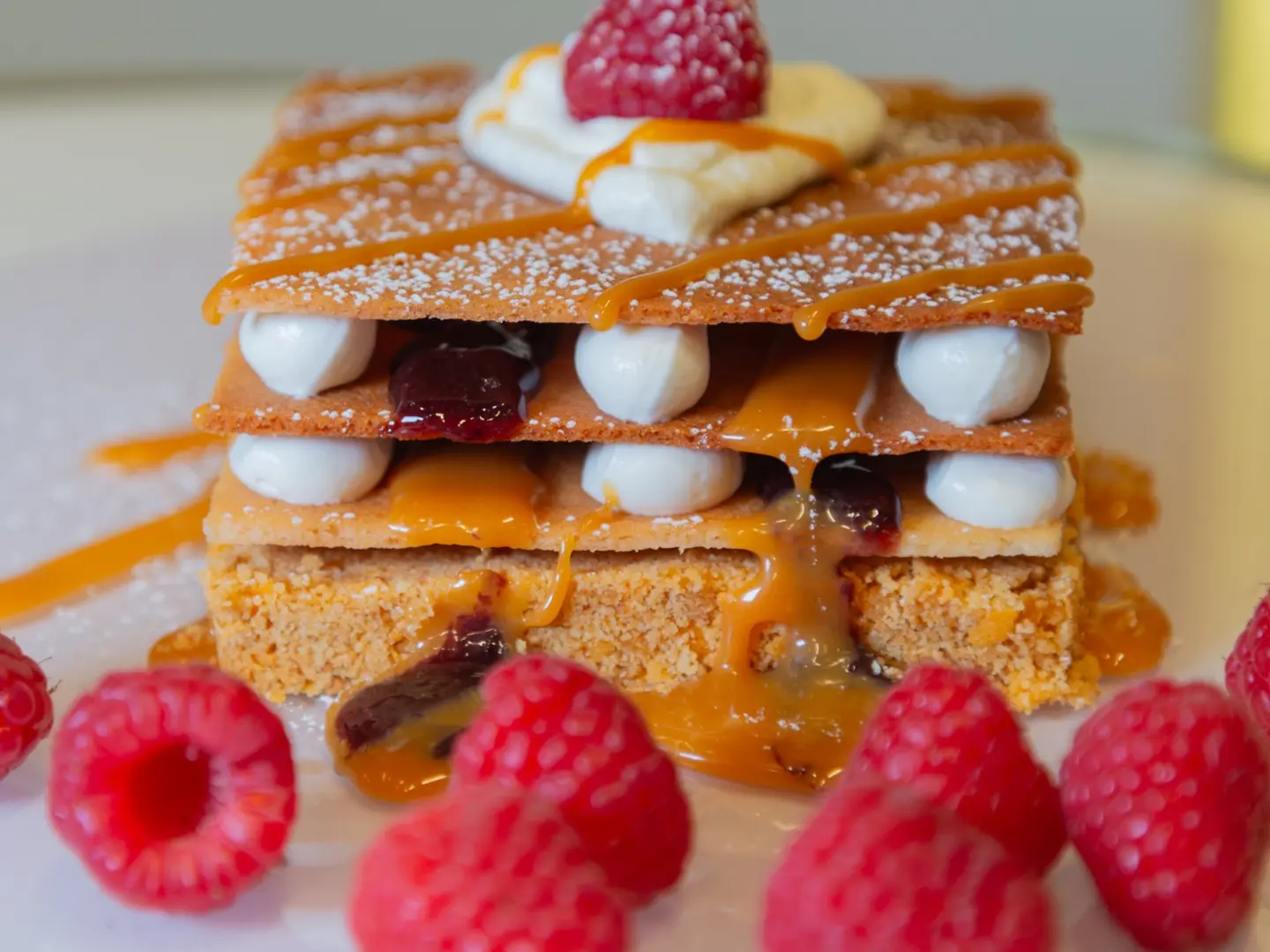 كرانشي تشيز كيك كراميل وتوت