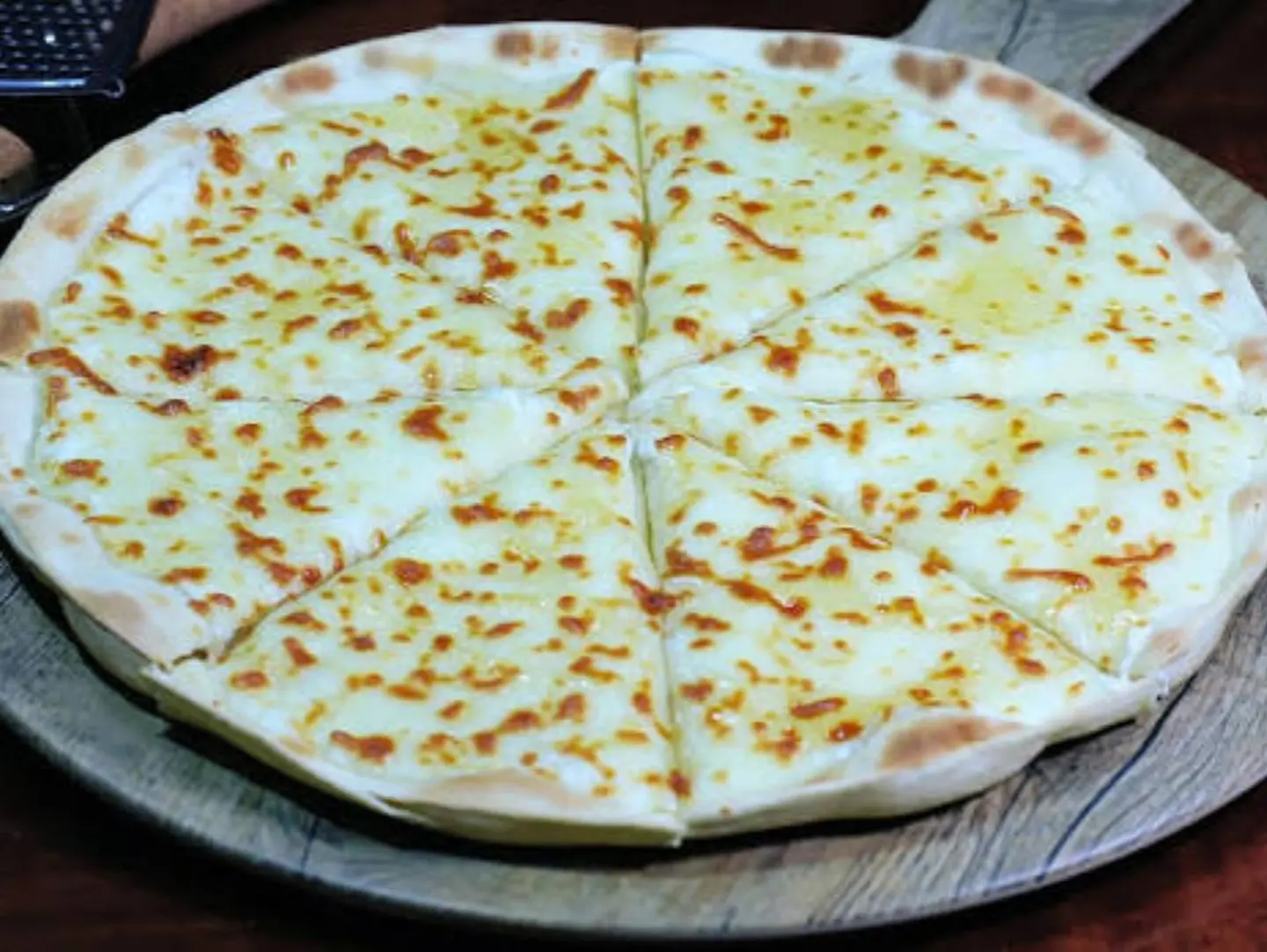 Small Bird's Nest Pizza