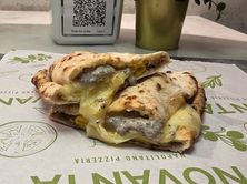 بانوزو البيض بالترفل
