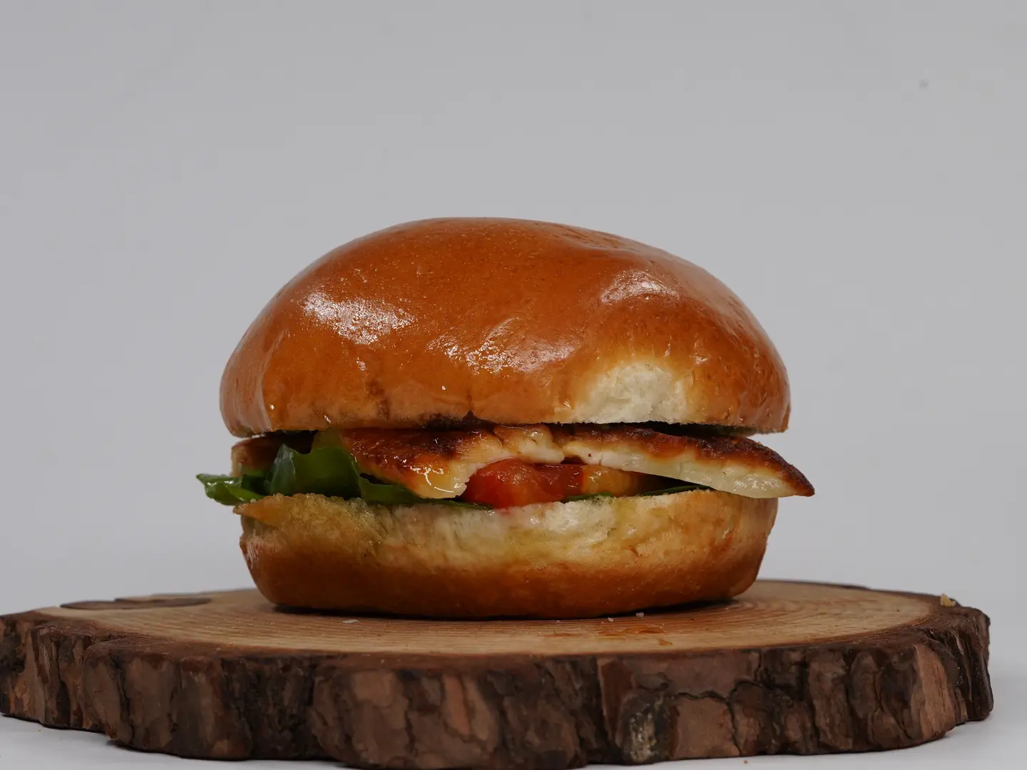 حلومي وبيستو