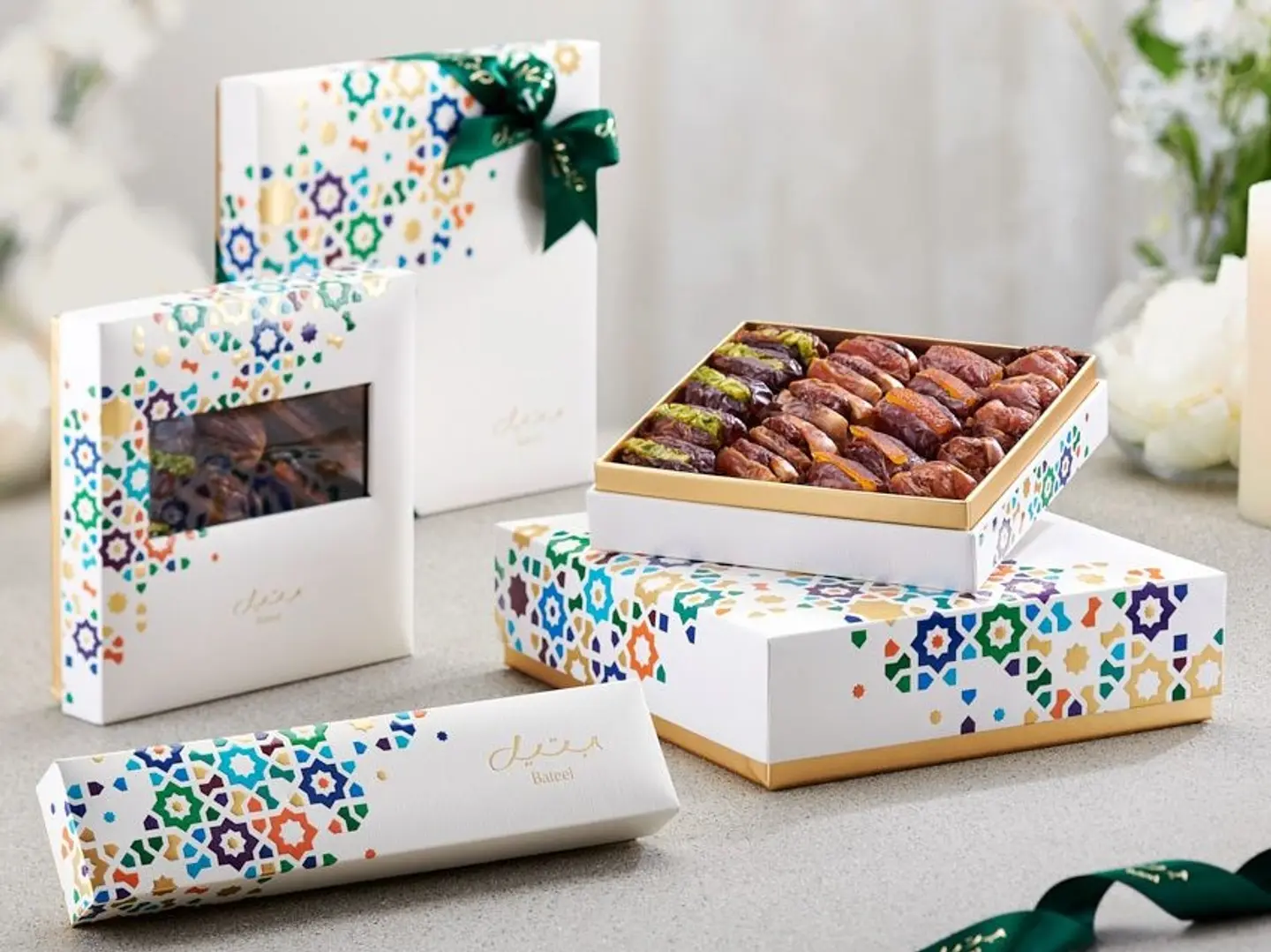 Arabesque With Filled Dates Gift Set - 4pcs