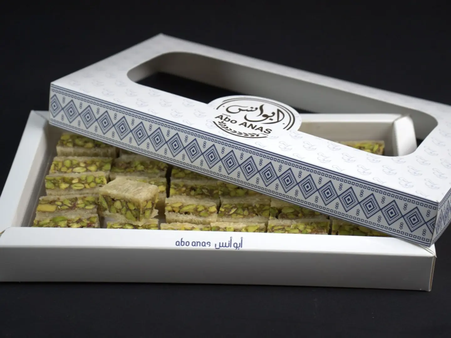 بللورية بيضاء