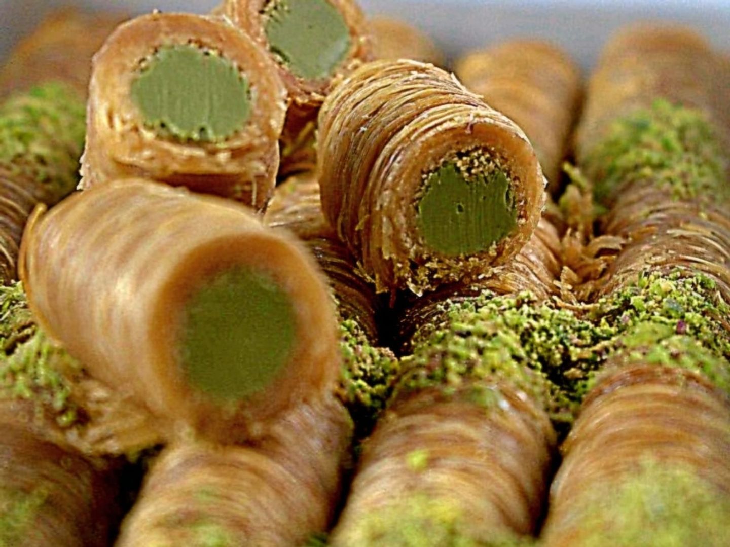 Kunafa Fingers With Pistachio