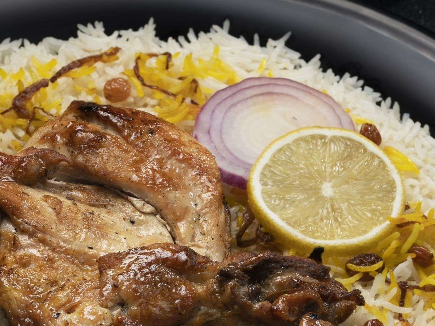 العرض الأول