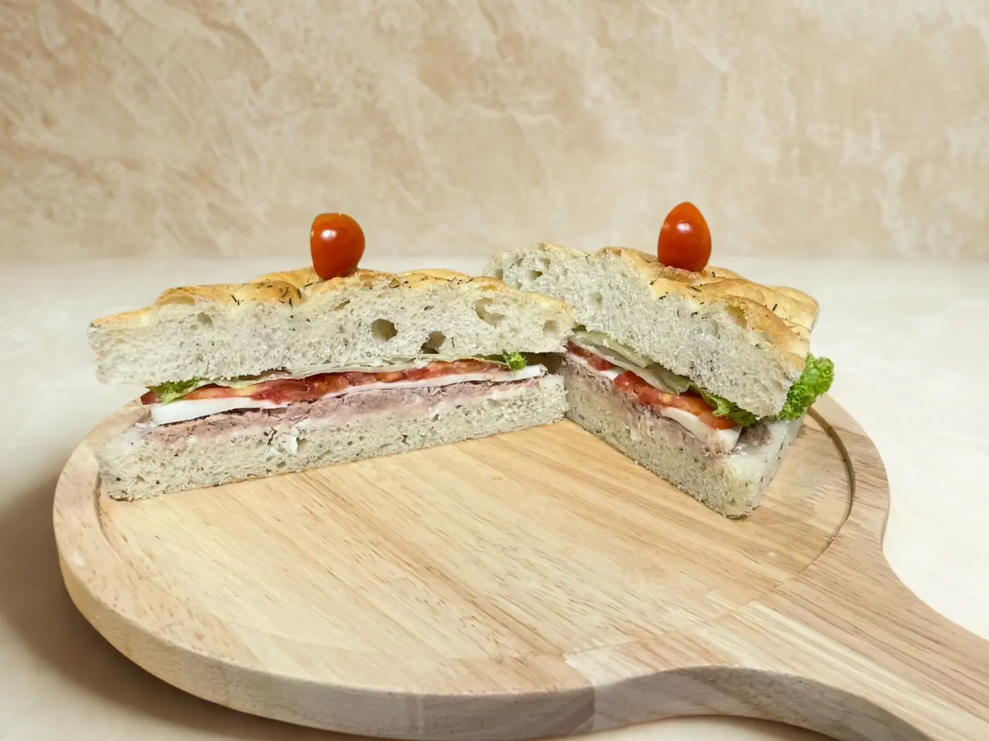 ساندويتش التونة