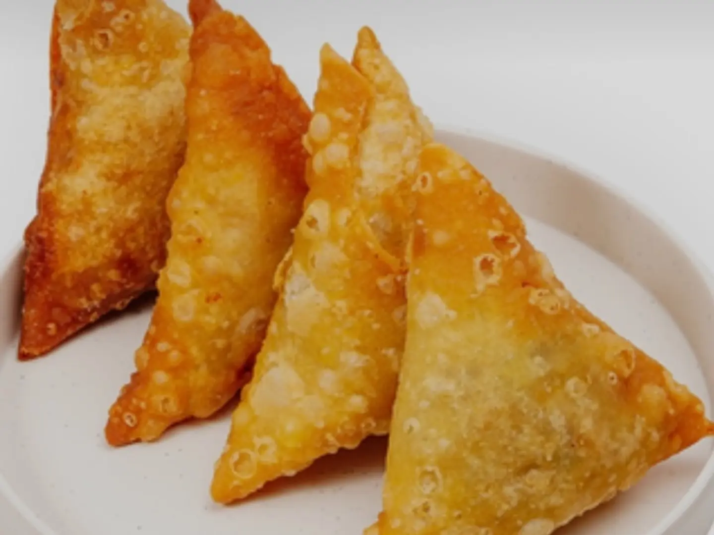 سمبوسه جبن مالح