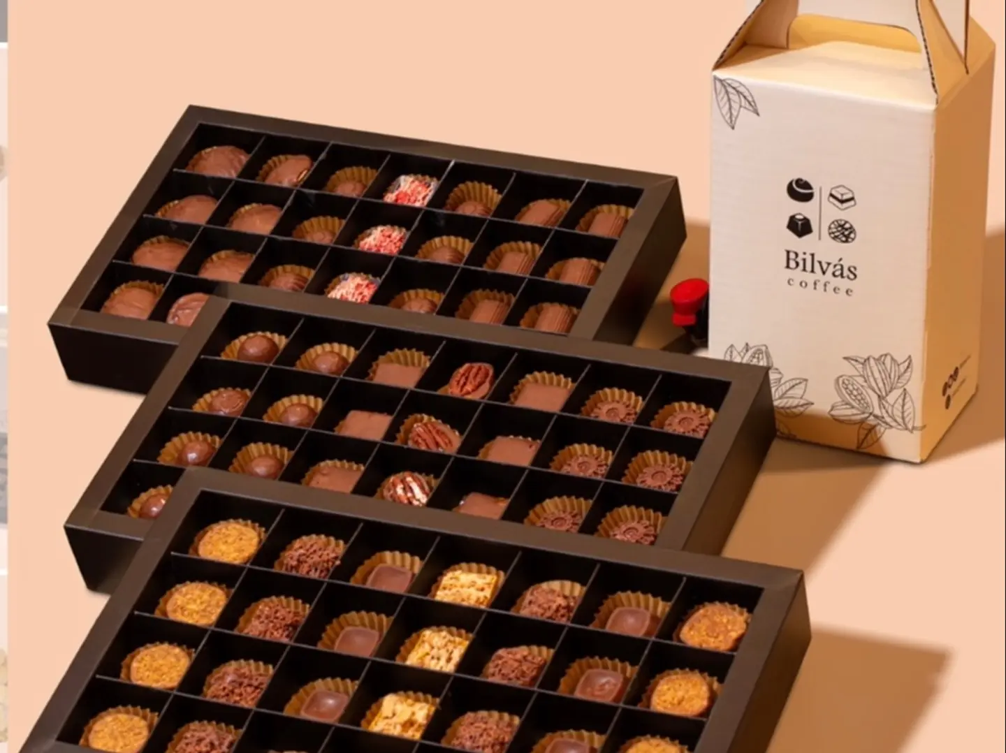 3 بكسات شوكولاته فاخرة مشكلة مع بكس قهوة اليوم