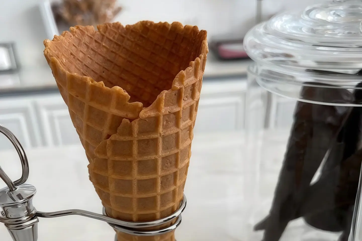 Waffle Cone Larg