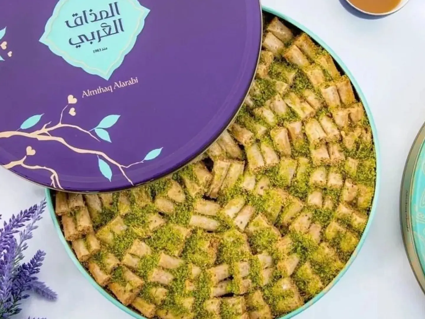 بقلاوة المذاق العربي وسط