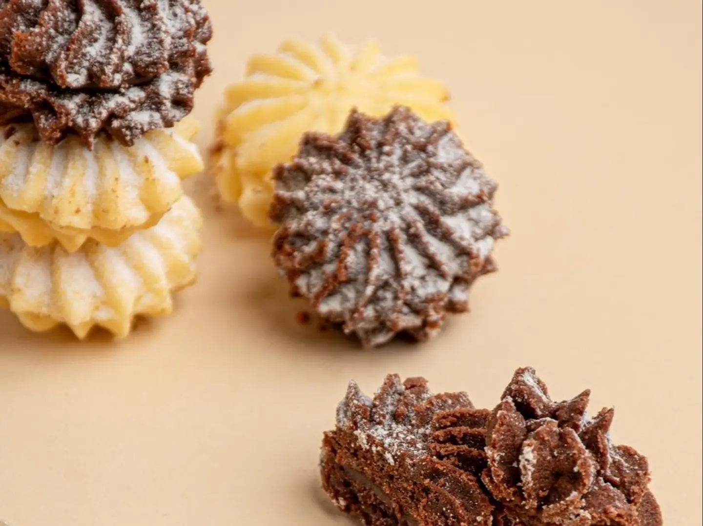 42 Pieces Of Petit Fours