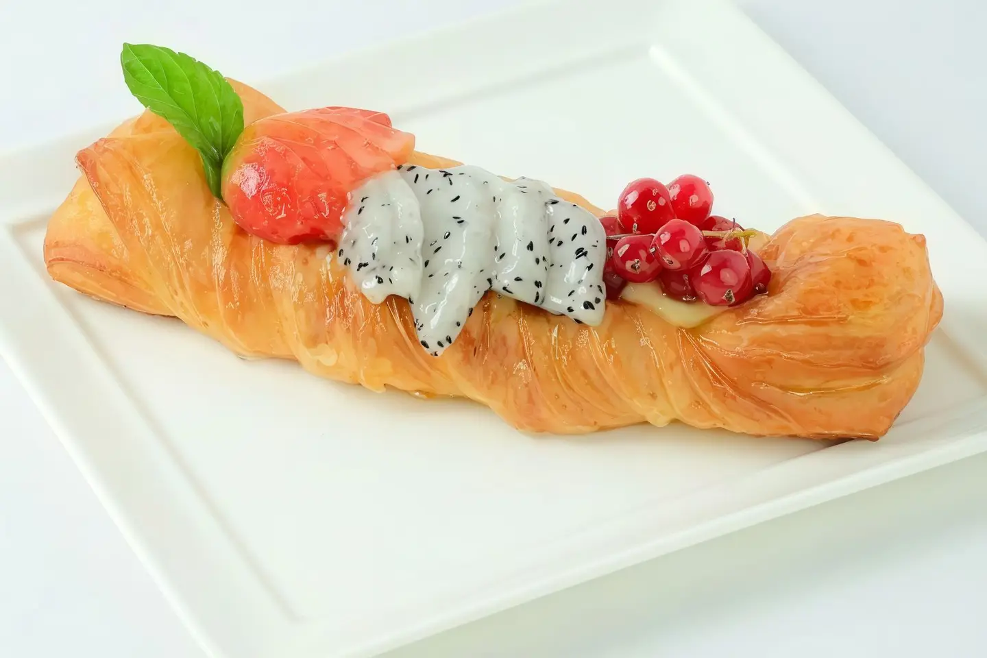 Danish Fruit Pigtail 7423