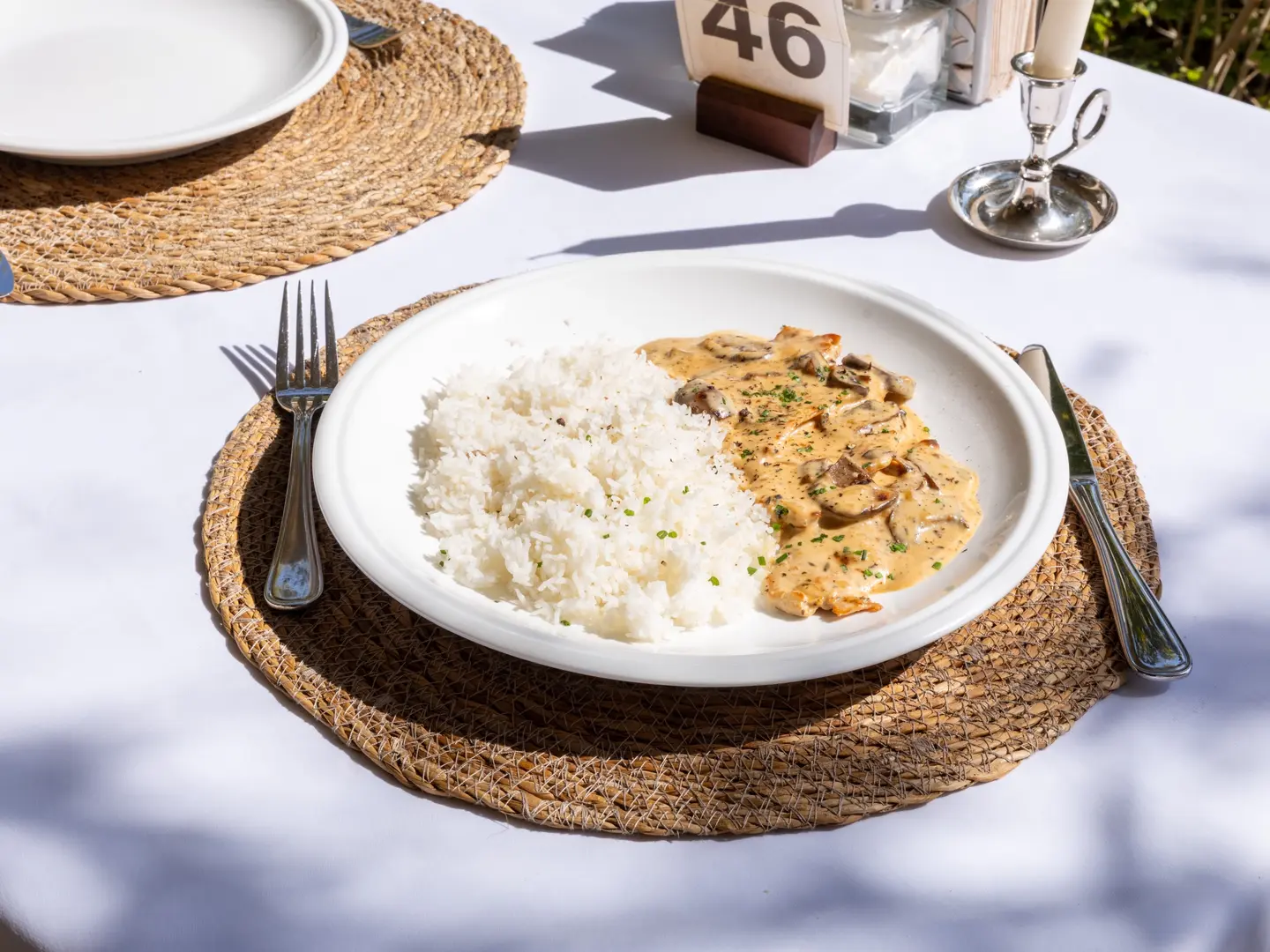 دجاج بصلصة الفطر الكريمية