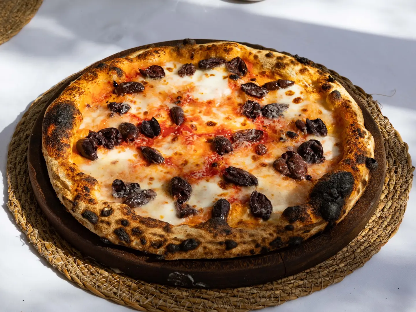 بيتزا زيتون كالاماتا