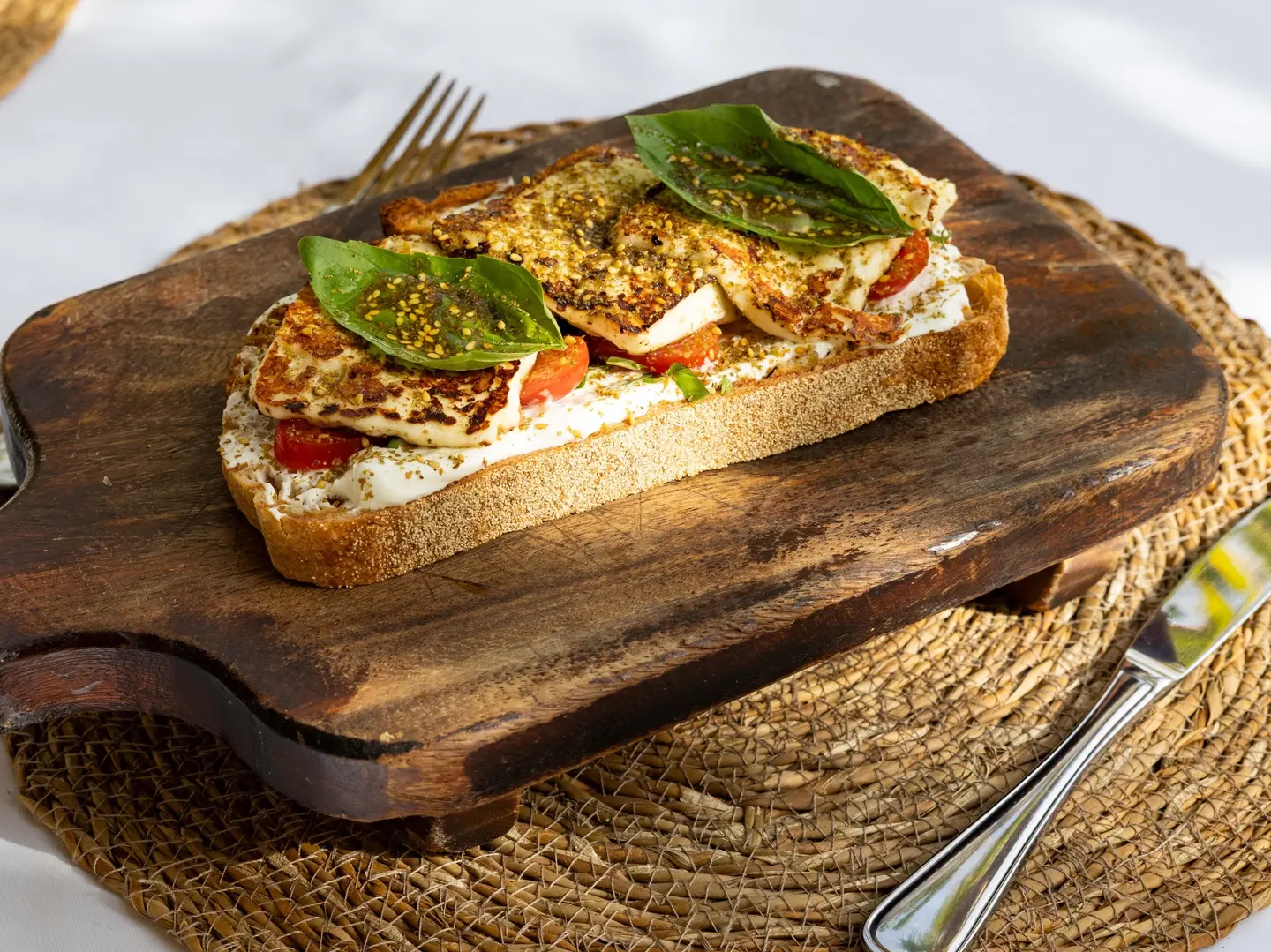 لبنة حلومي بالثومية ساوردو