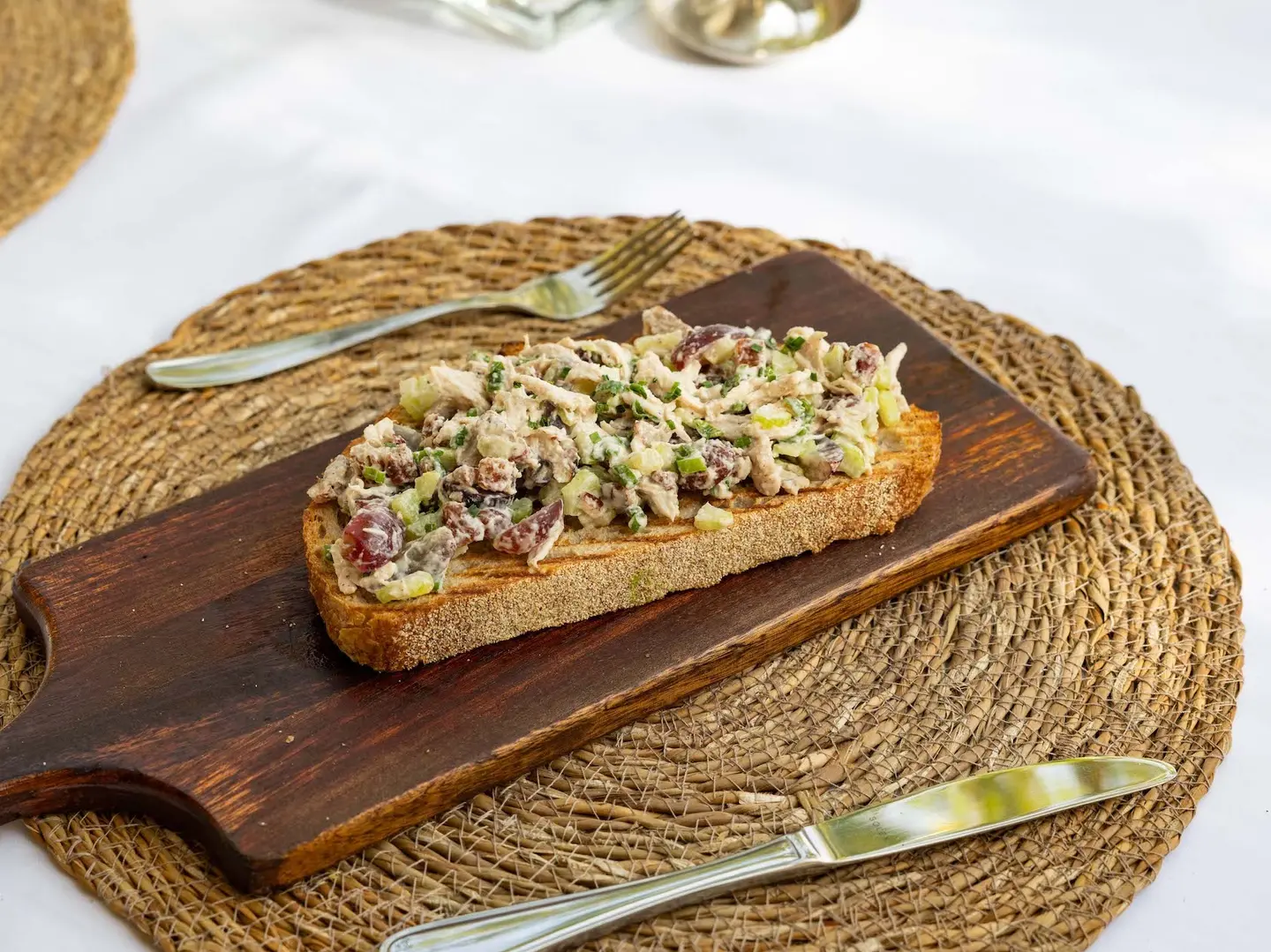 سلطة الدجاج على ساوردو