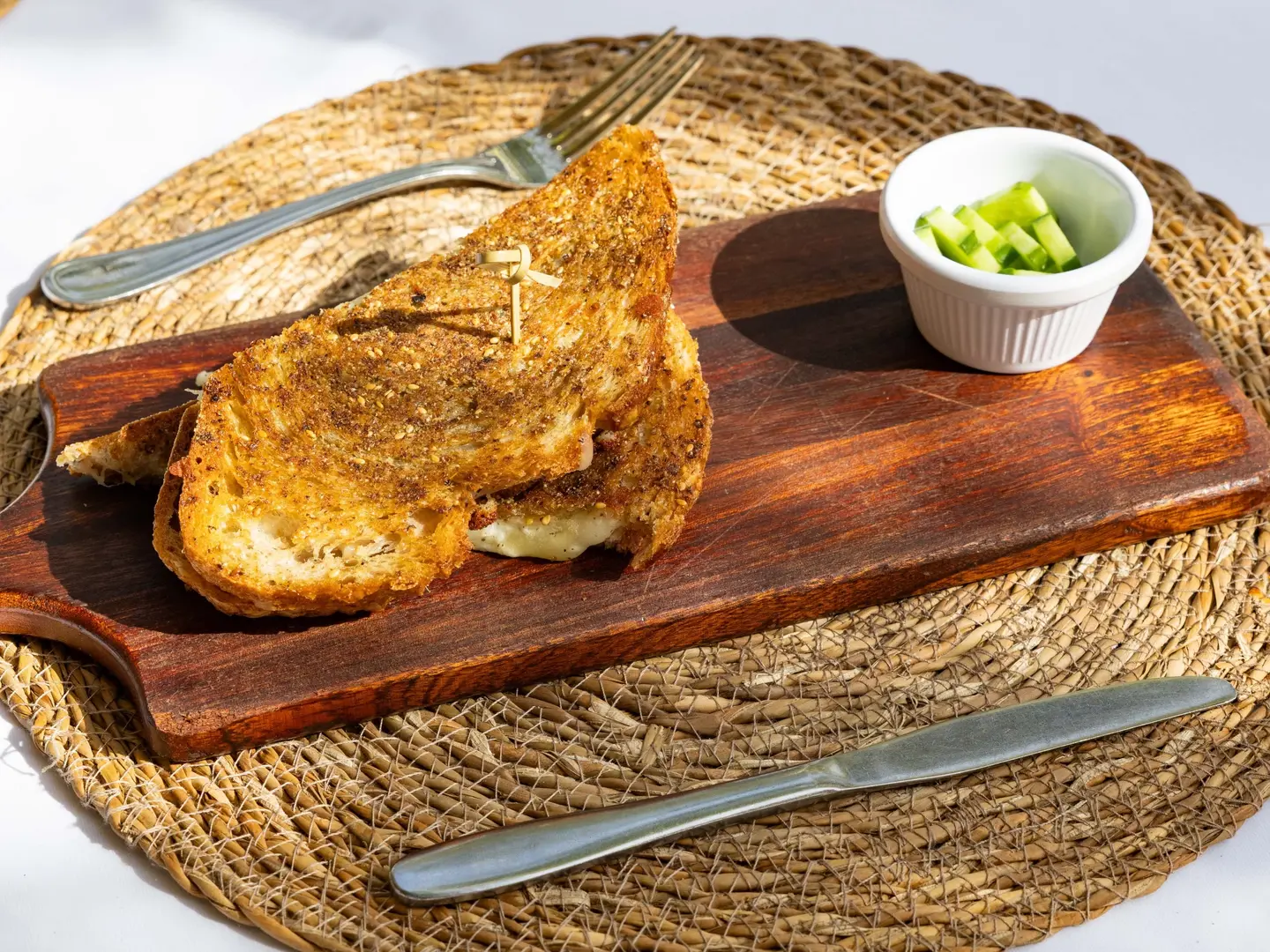 ساندوتش الجبن بالزعتر