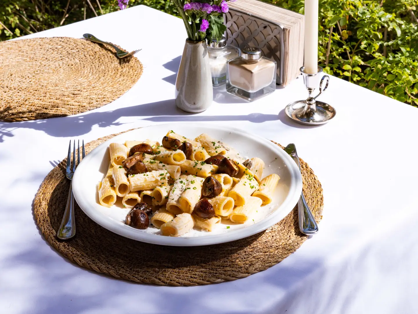 ريغاتوني مع كريمة الفطر