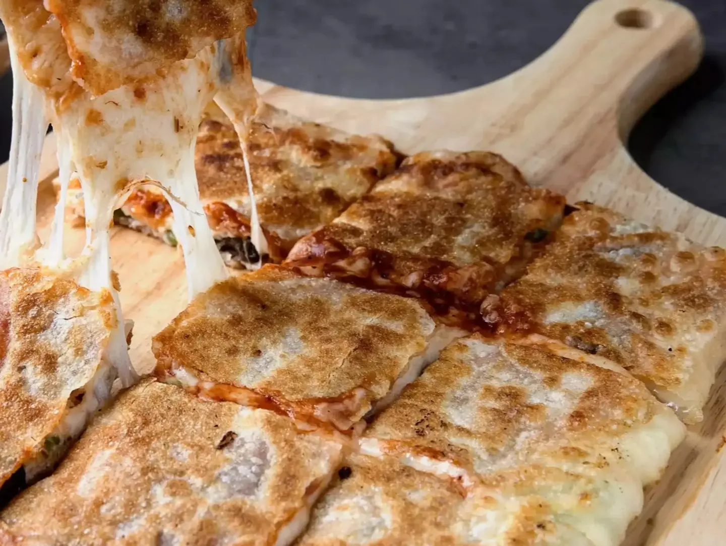 مطبق خضار بجبنة الموزاريلا