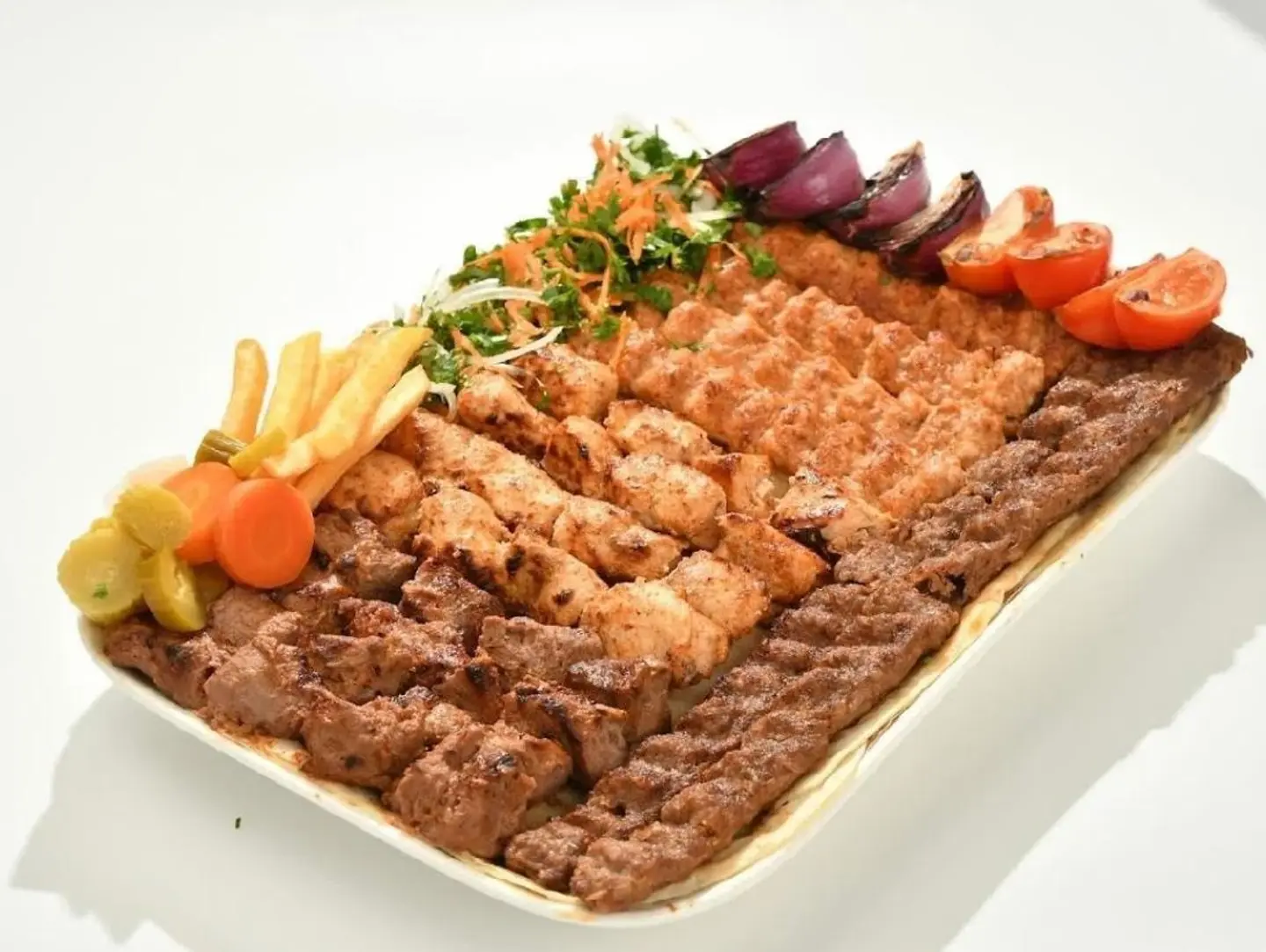 صحن مشكل مشوي وسط