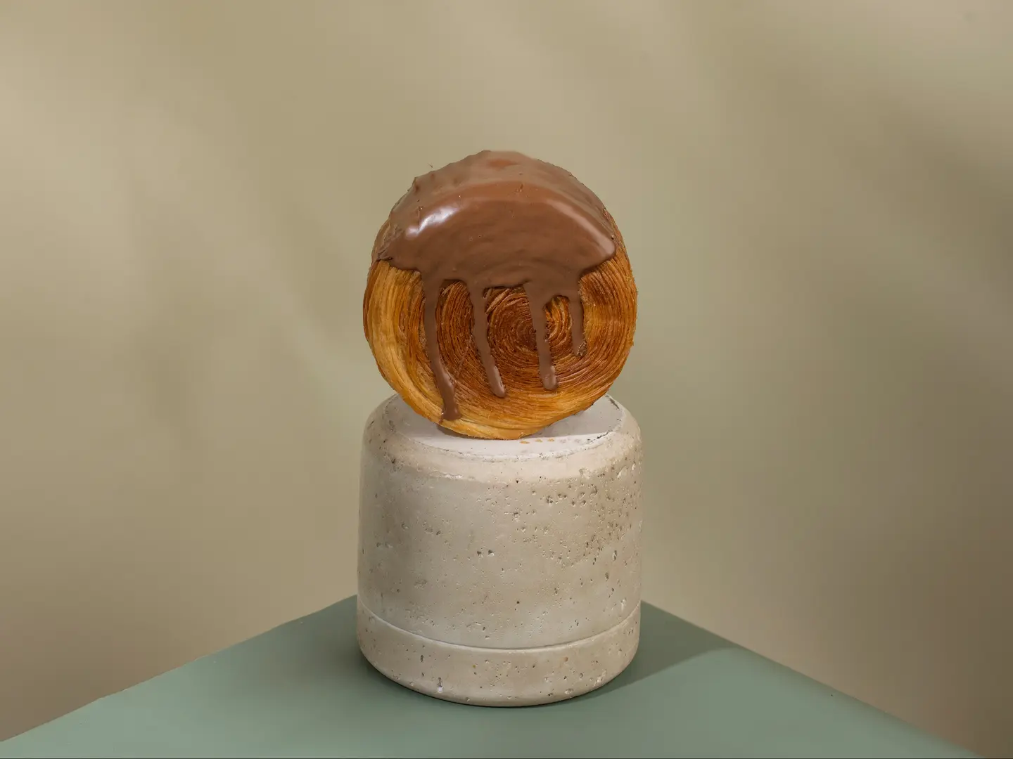 كرول شوكولاته