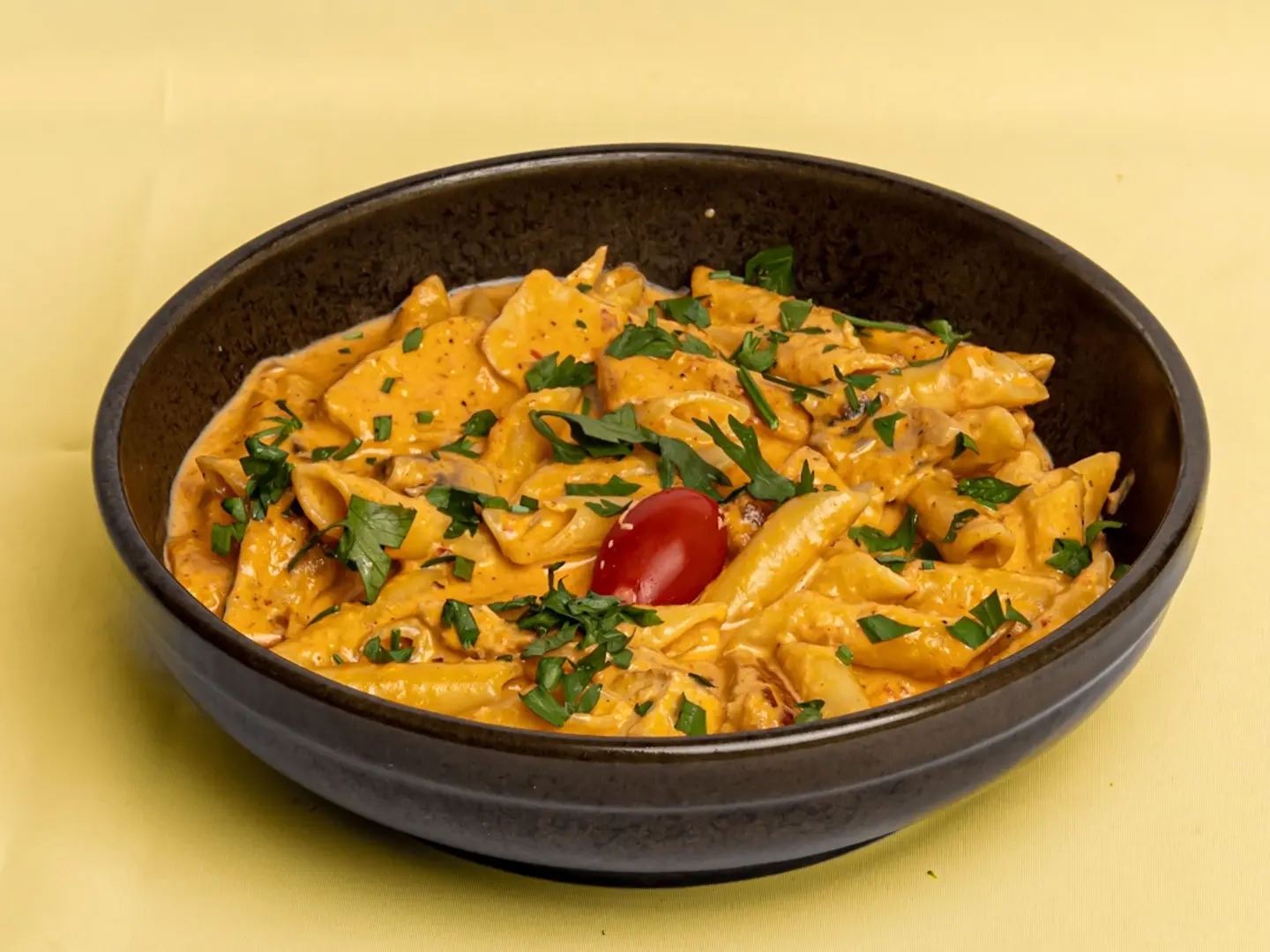 باستا دجاج - صوص أبيض