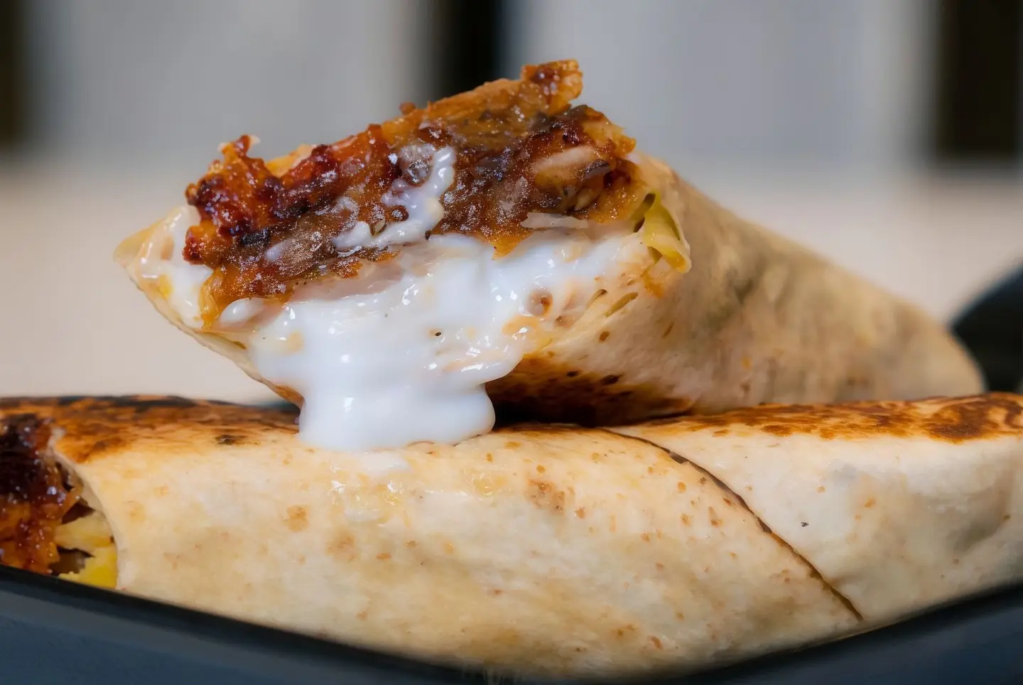 لحم صغير خبز عادي