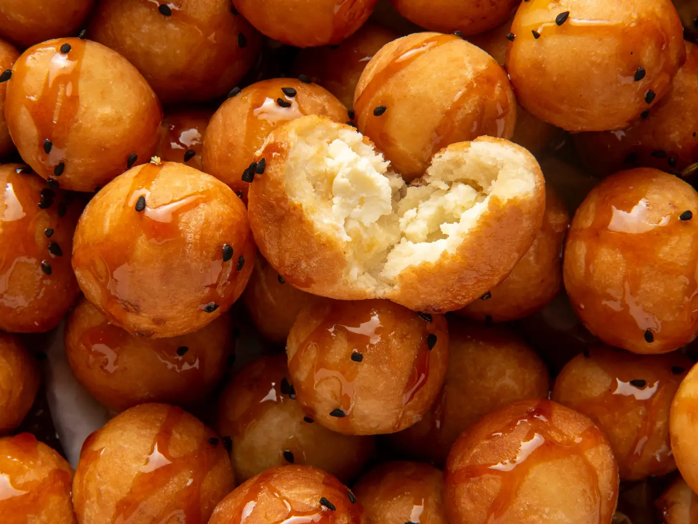 لقيمات بالجبن