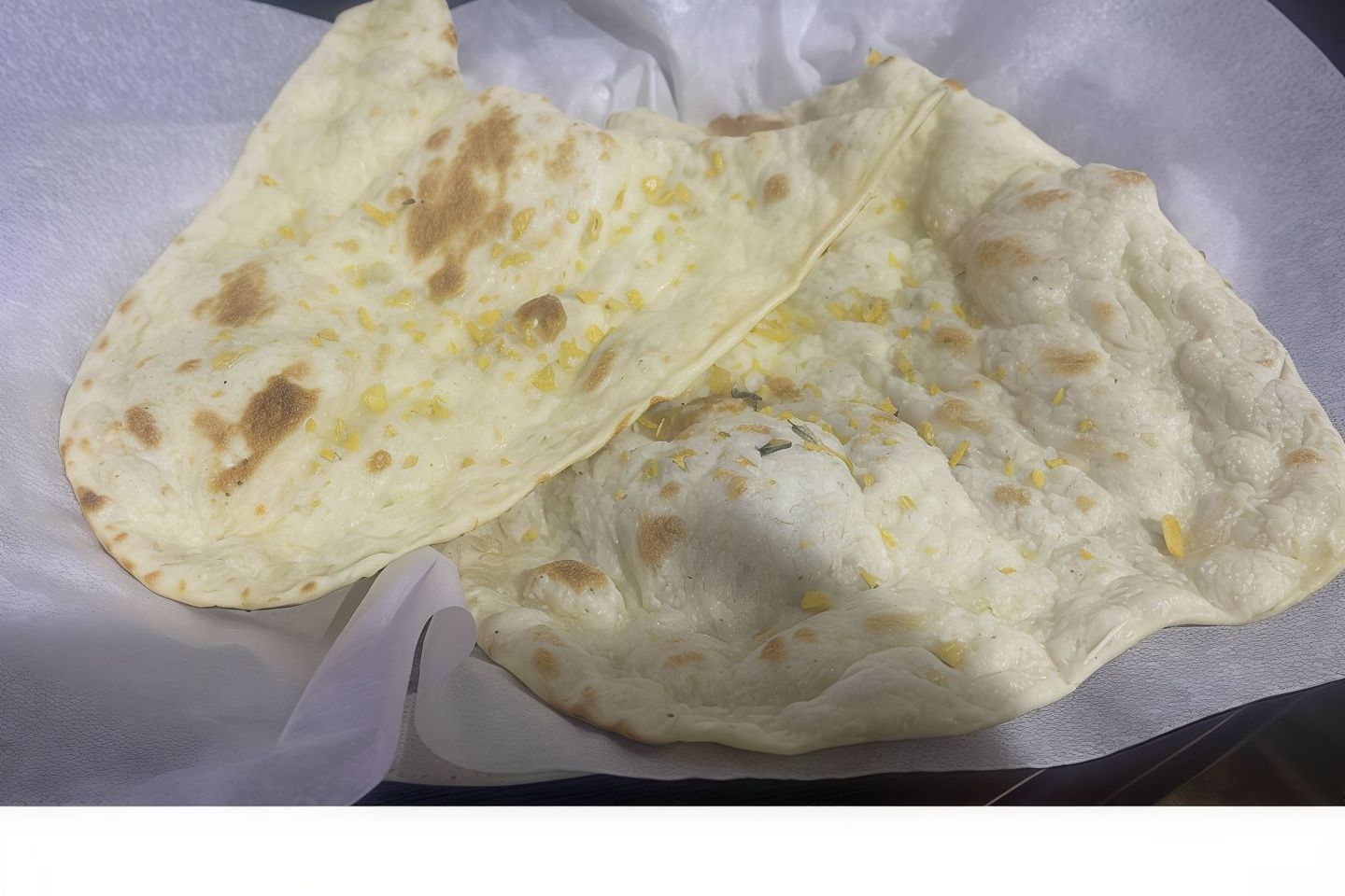 خبز نان بالثوم