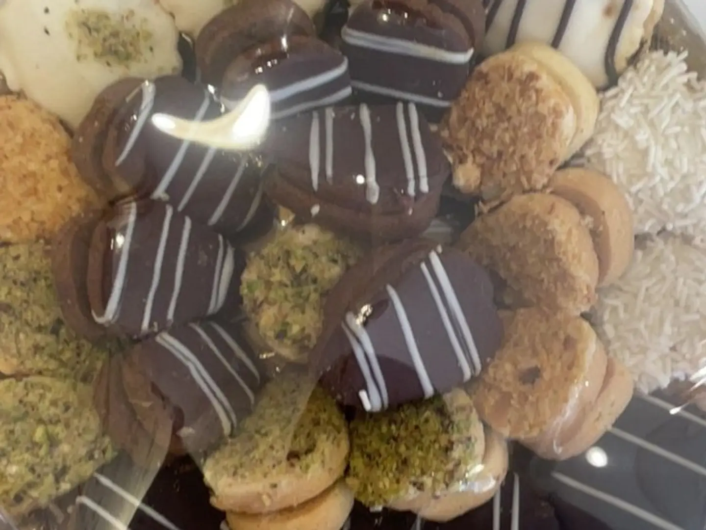 Pistachio And Chocolate Petit Four Pieces