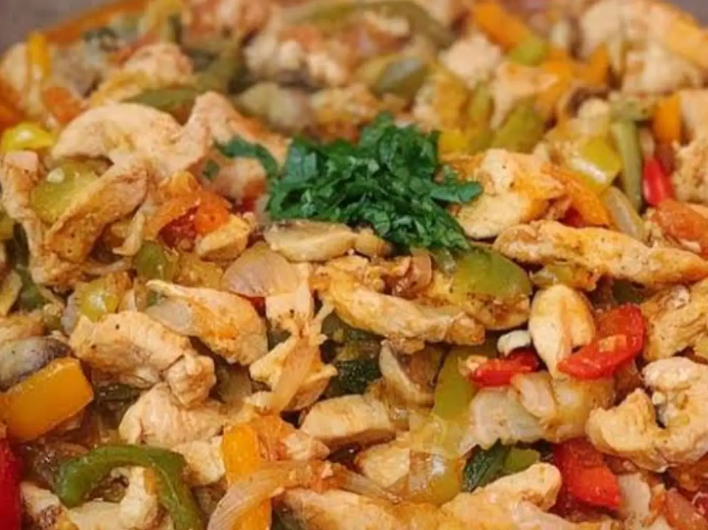 Mexican Chicken Plate With Cheese