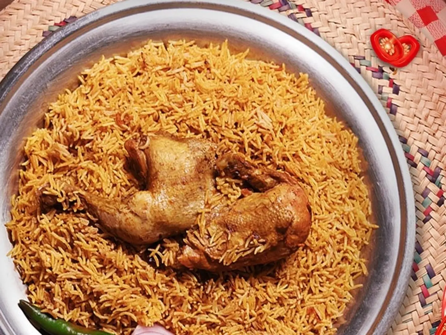 نصف حبة دجاج مضغوط