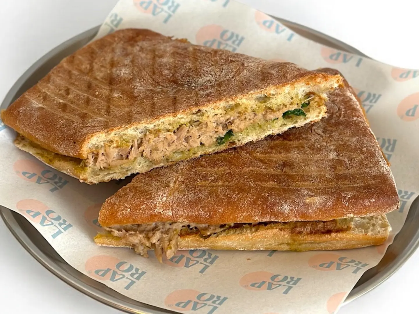 ساندويش ألتونا بخبز الفوكاشا