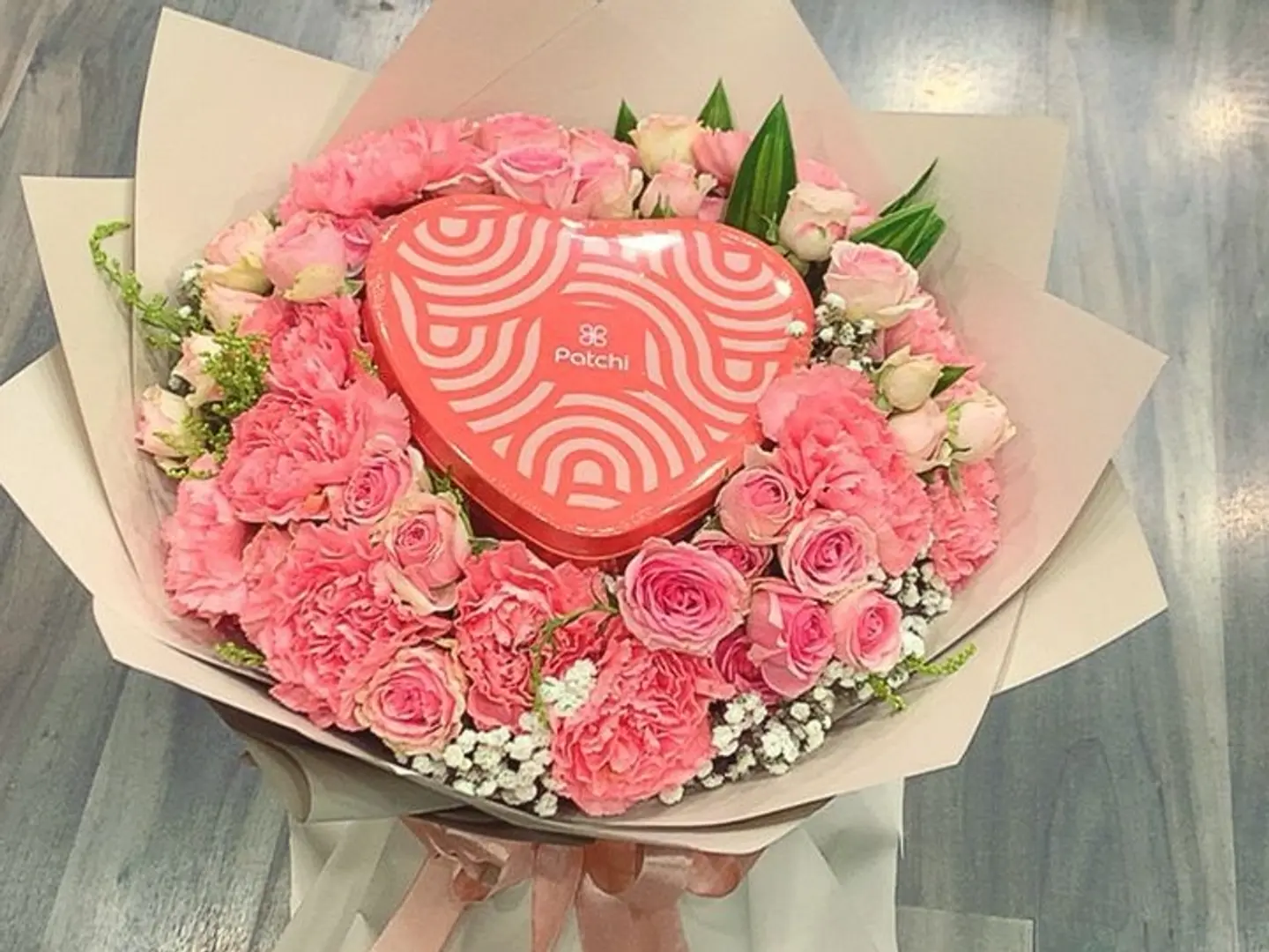 Rose And Chocolate Bouquet