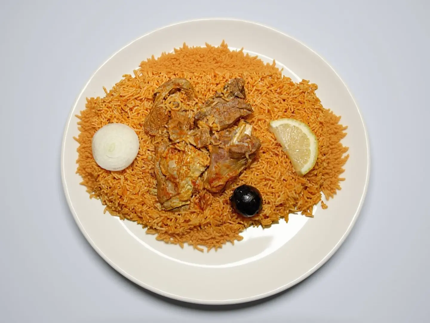 نعيمي مضغوط مع رز احمر