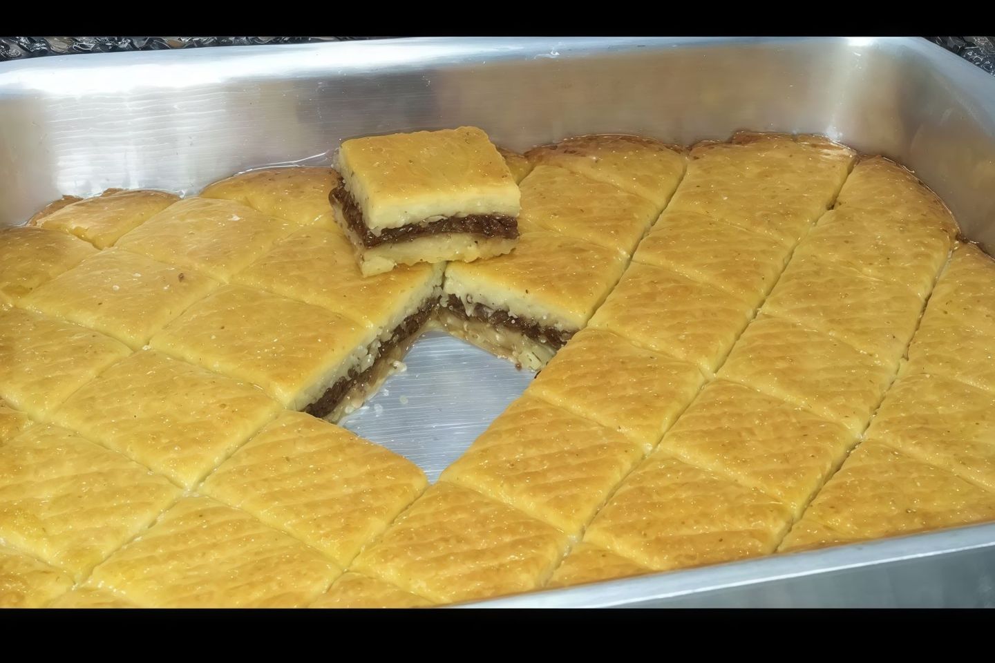 بسبوسة بالمكسرات - ١/٢ كيلو