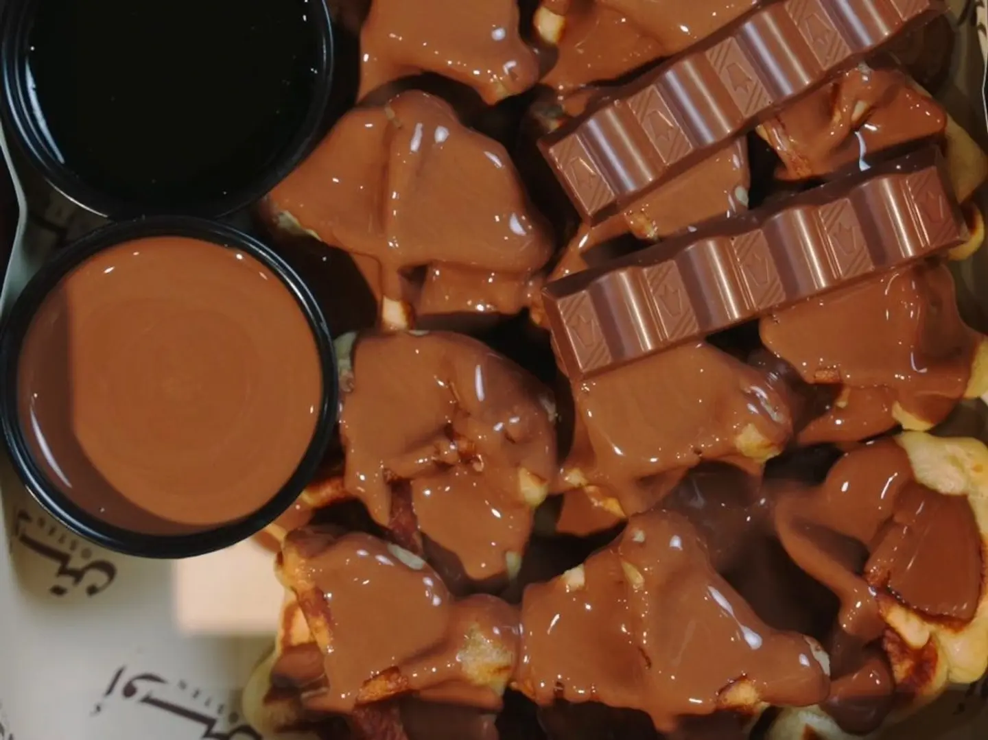 بوكس وافل بالشوكلاتة