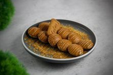 بان كيك لوتس - وسط