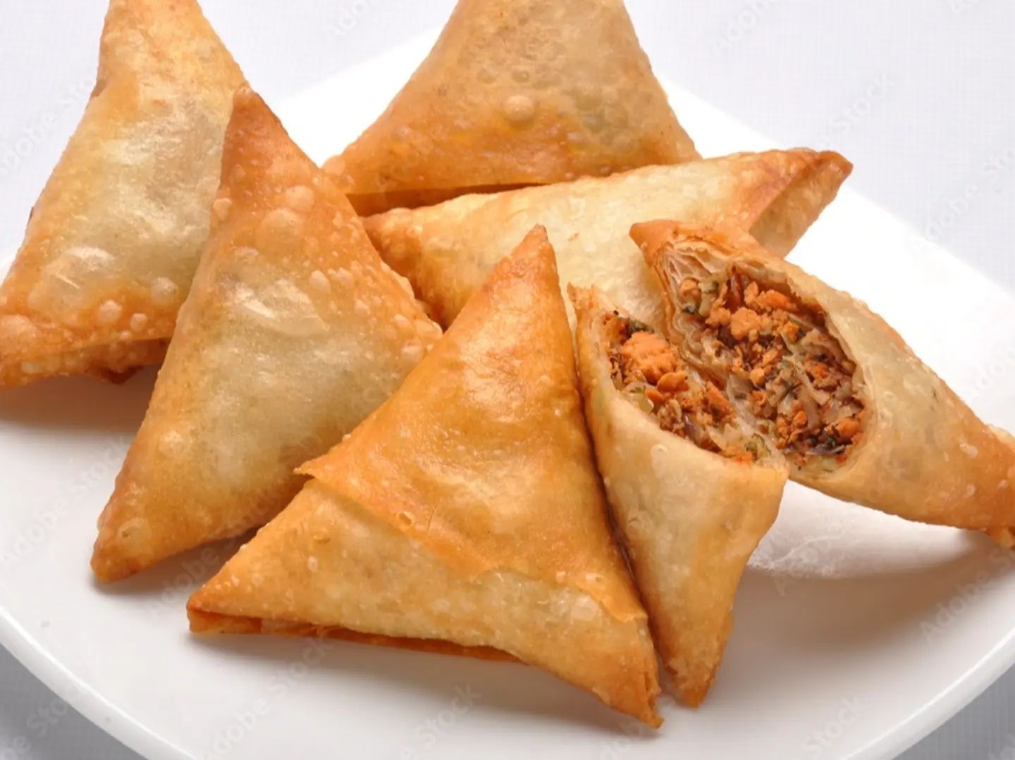 ربع كيلو سمبوسة لحم غنم