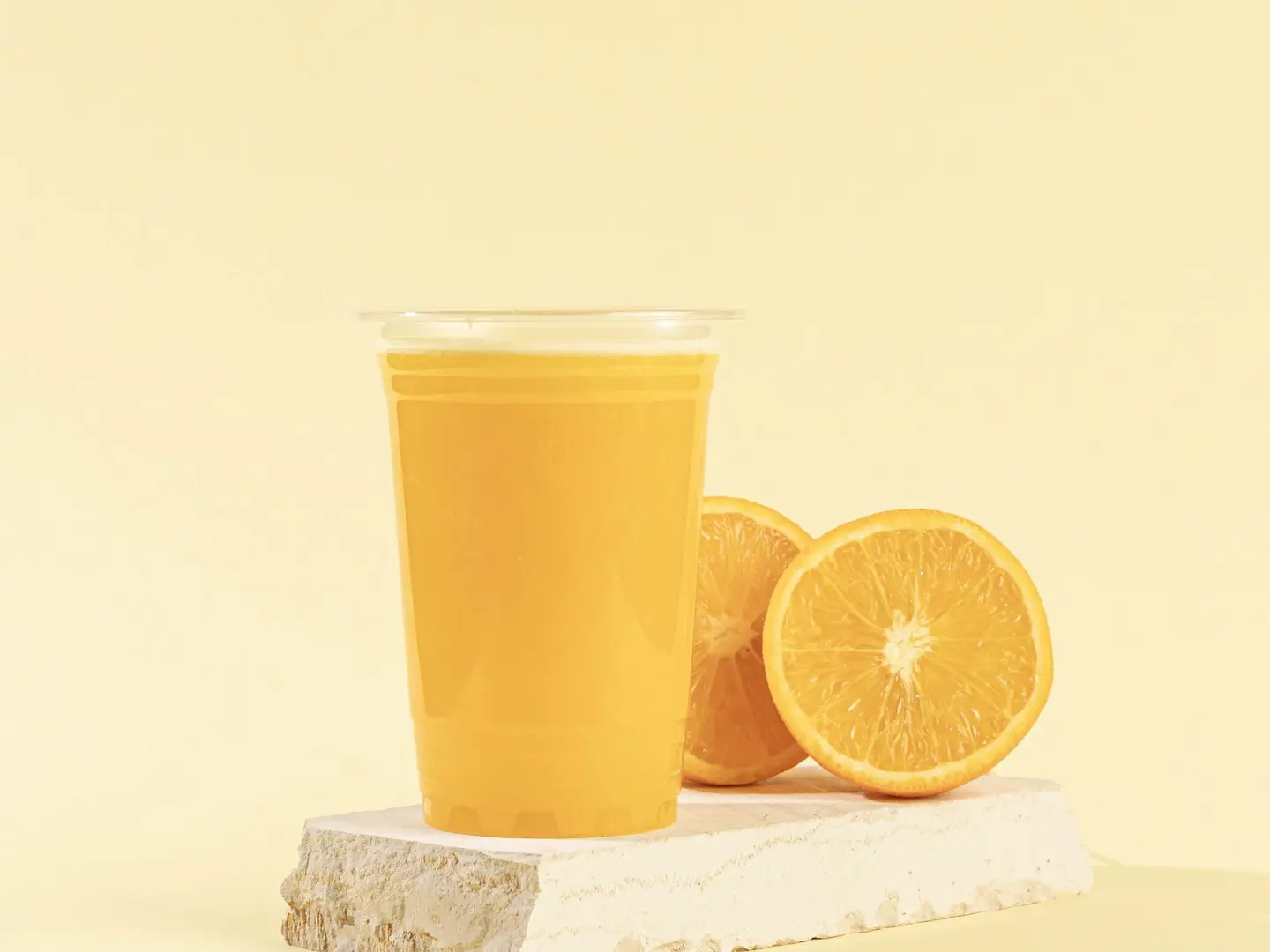 عصير برتقال طبيعي