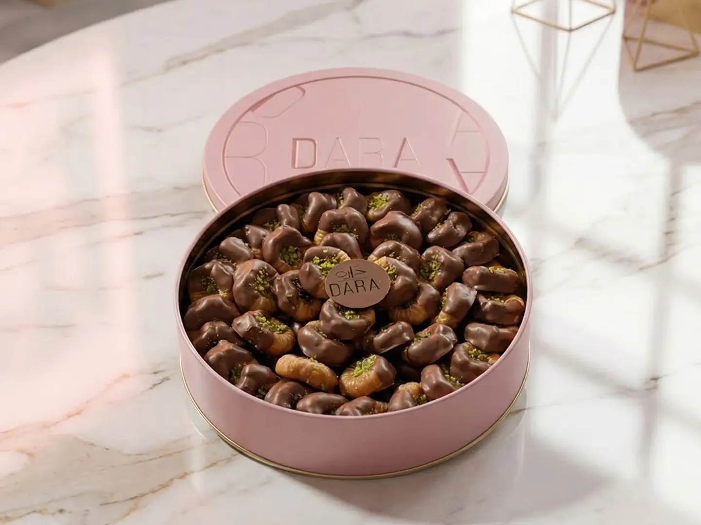 علبة سيجناتشور شوكولا بقلاوة