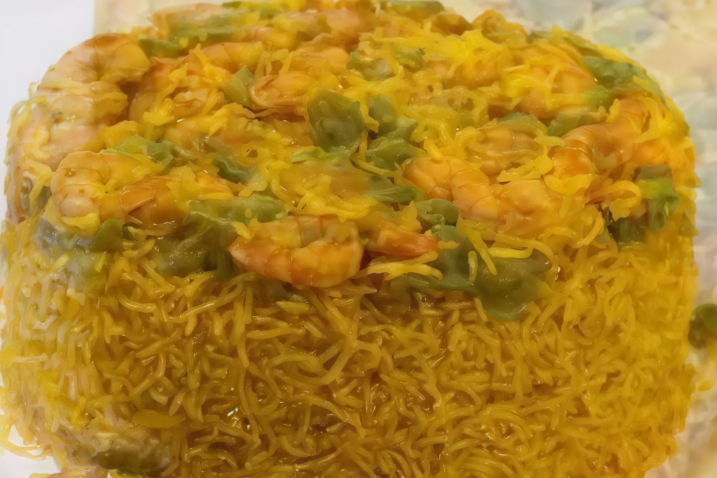 مقلوبة روبيان ثلاث أشخاص