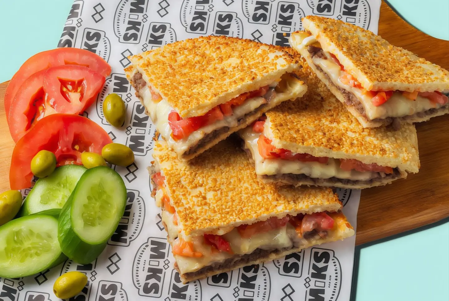Kafta And Cheese Kaak
