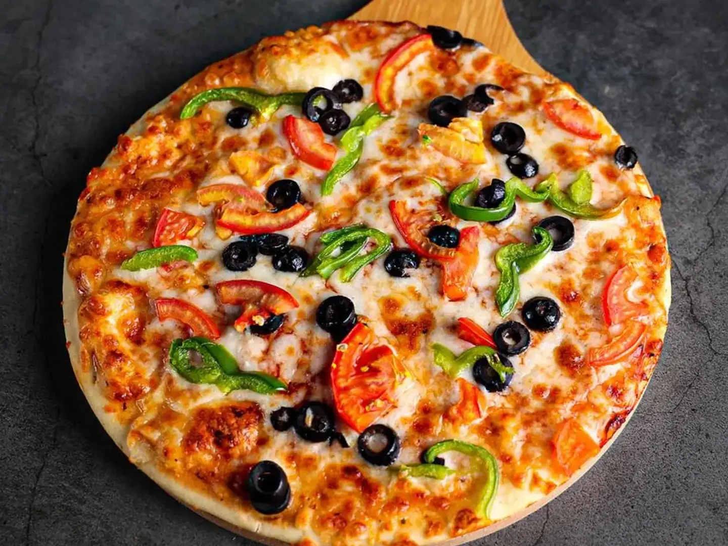 بيتزا خضار وسط