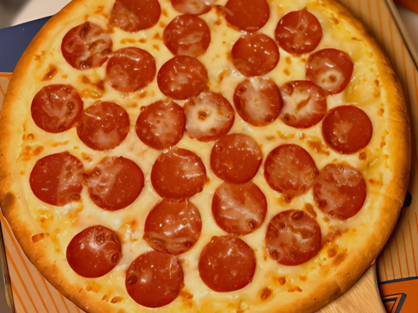 بيتزا ببروني